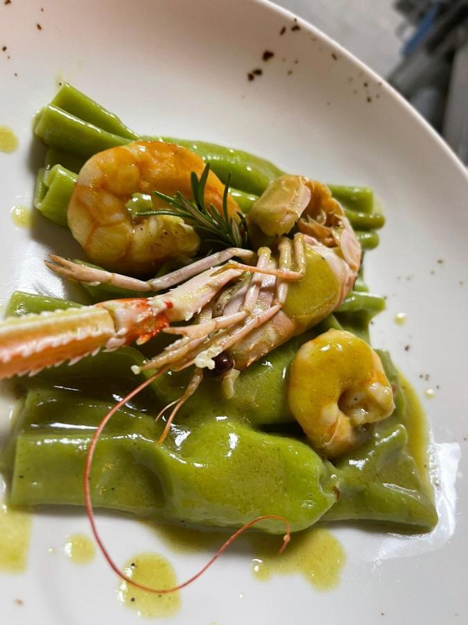 Kingfish Restaurant & Boutique Hotel Patok Bagian luar foto